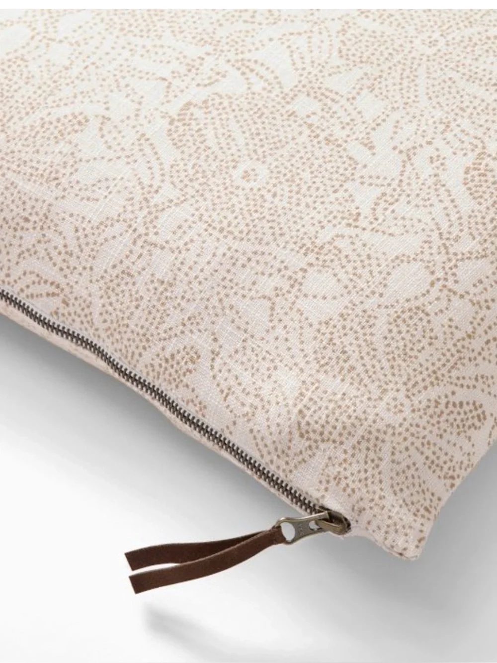 West Elm Dotted Floral Pillow Cover 20x20 Alabaster NWT Cotton Cover Only